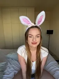 ElenaRebelle webcam model stream image