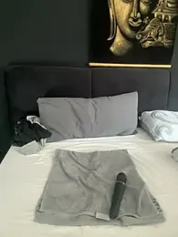 Livewithlucy webcam model stream image