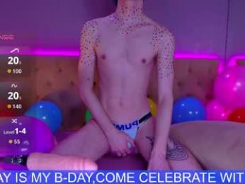 warmwhisp webcam model stream image