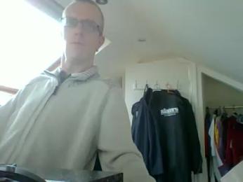 AdmiredThirty webcam model stream image