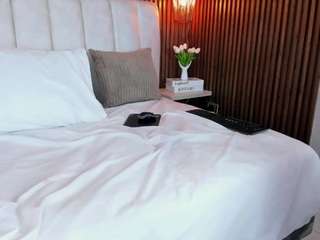 valeeriagarcia webcam camsoda model stream image