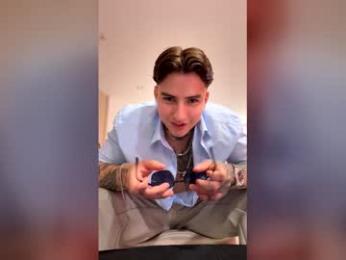 dantecoppolaa webcam model stream image