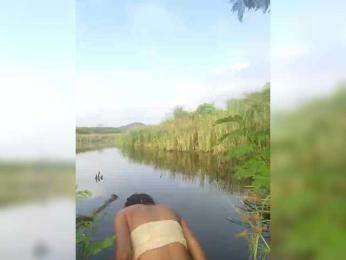 ROOMEXOTIC11 webcam model stream image