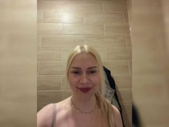 MirandaNow webcam bongacams model stream image