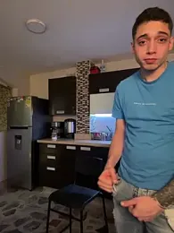 kevin_hotgirls webcam model stream image