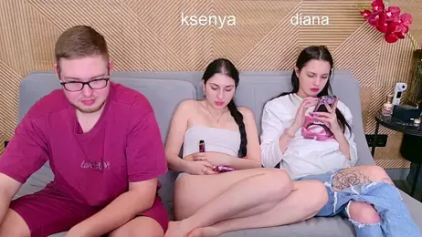 Ksenny webcam model stream image