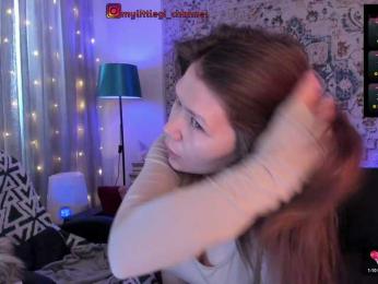 MyLittlegi webcam bongacams model stream image