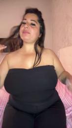 Mikela_ webcam model stream image