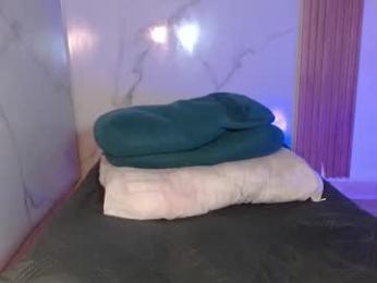 mollyguns webcam model stream image