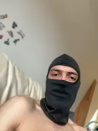 Z-man- webcam stripchat model stream image