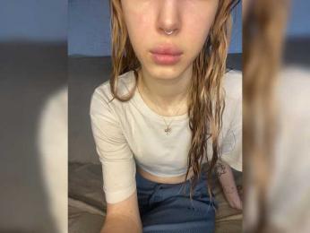 lina_wap webcam bongacams model stream image