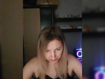 Nushka1984 webcam model stream image