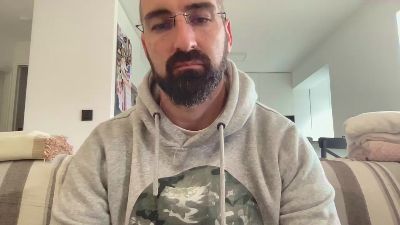 v1c70r1985 webcam model stream image