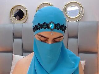 Aliah Manzur webcam model stream image