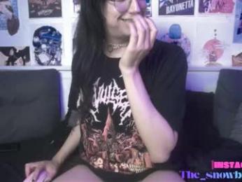 snowblack_ webcam model stream image