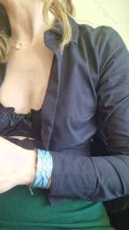 Secretairenue webcam model stream image