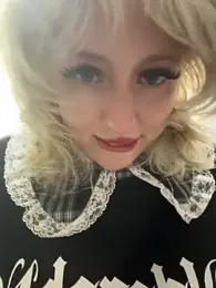 RonnieKiss webcam model stream image