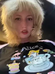 RonnieKiss webcam model stream image