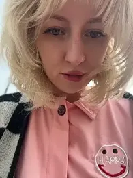 RonnieKiss webcam stripchat model stream image