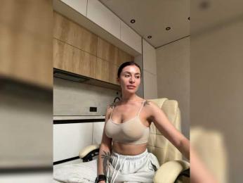 LunaDesire webcam model stream image