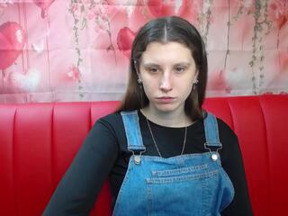 Liliana Shine webcam model stream image