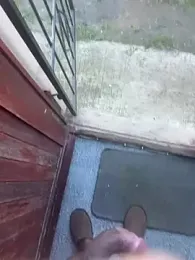 BumbleBee84 webcam model stream image