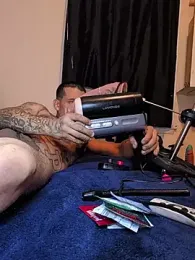 Cnutt310 webcam model stream image