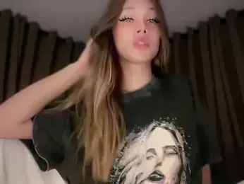 CallMeLerren webcam stripchat model stream image