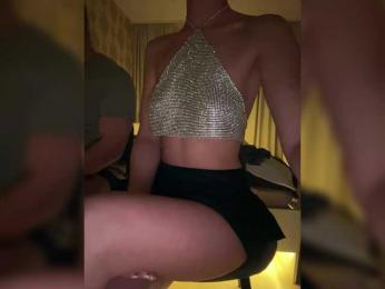 Two-loves1 webcam model stream image