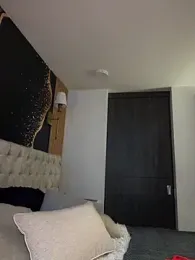 Alirawrz webcam stripchat model stream image