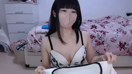 AMI___oO webcam stripchat model stream image