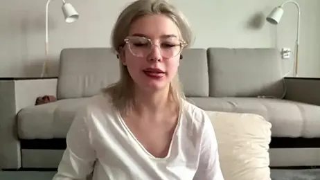 Love_plat1na webcam stripchat model stream image