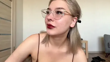 Love_plat1na webcam model stream image