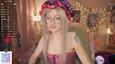 koshkasenpai webcam model stream image