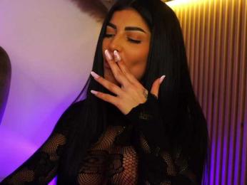 KimyBroox webcam model stream image