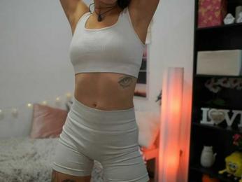 Dinacaguimbal webcam model stream image