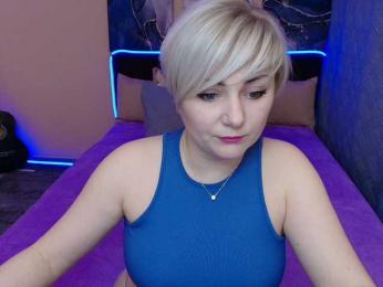 Blond_Pearl webcam model stream image