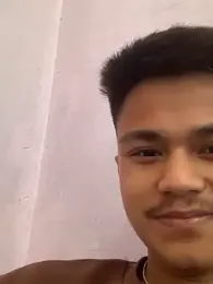 Hullax webcam model stream image