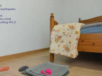 E000E webcam bongacams model stream image