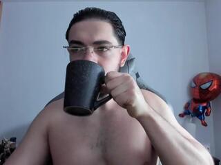 Luigi White webcam flirt4free model stream image