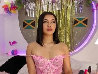 Chloe Monroeee webcam model stream image