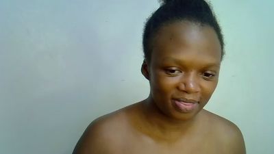 Mayacandie webcam model stream image