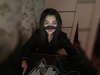 Aloeloea webcam model stream image