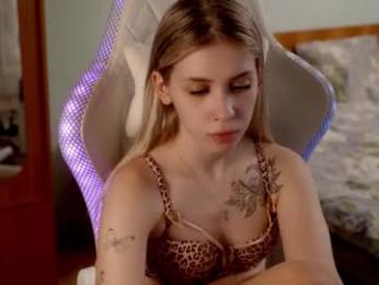 ho1yh01e webcam chaturbate model stream image