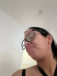 LaPetiteKim webcam model stream image