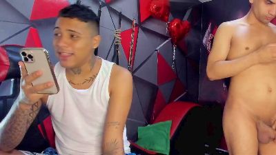 Julian_and_Axel webcam model stream image