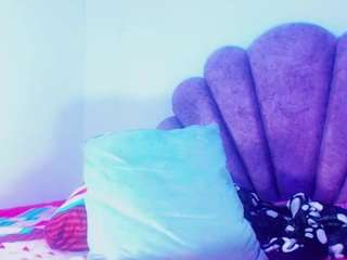 shantal-bigcock999 webcam model stream image