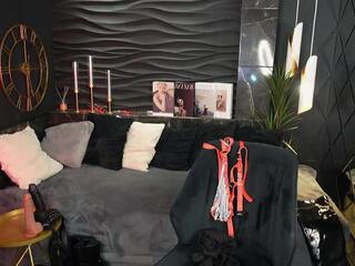 Kylie Janney webcam model stream image