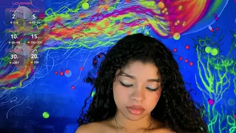 lucie_petite webcam model stream image