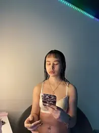 Just-Lilly webcam model stream image